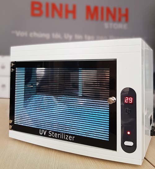 tu-tiet-trung-dung-cu-y-te-ym-9002